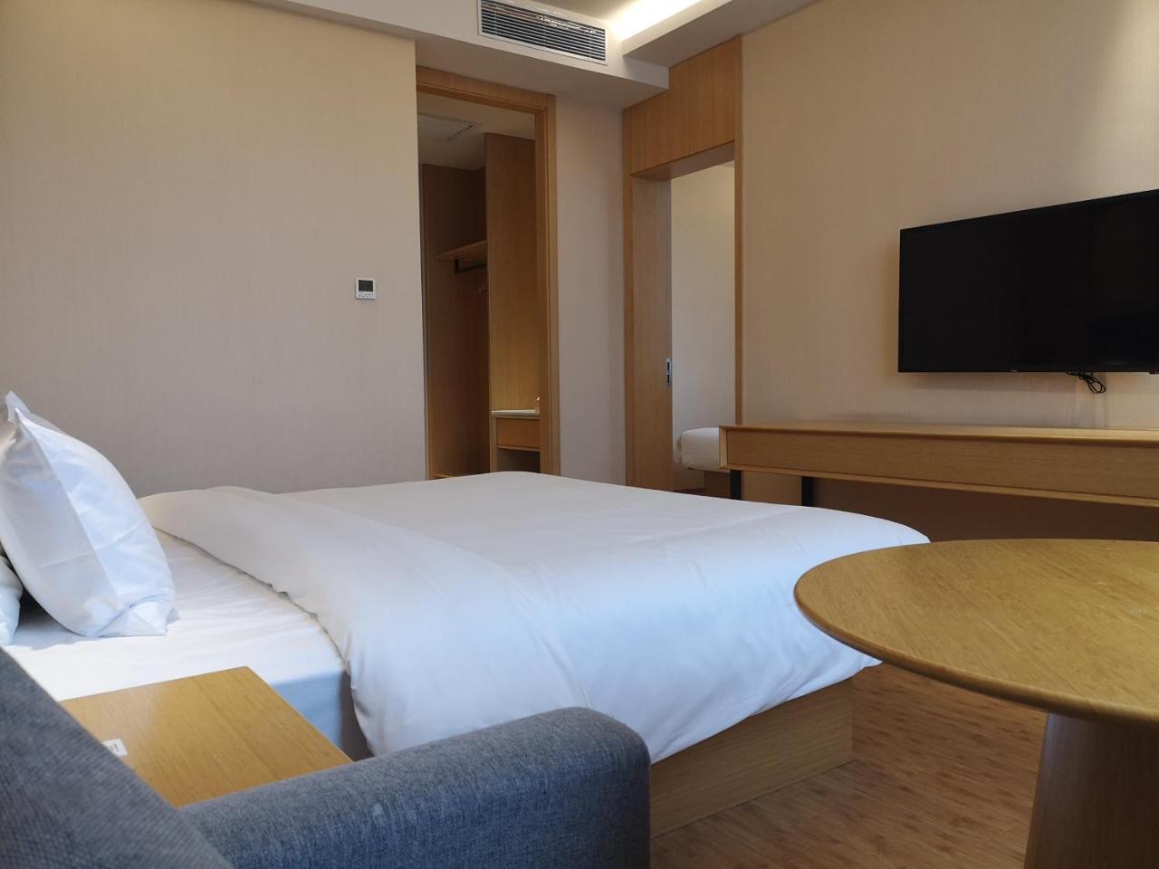 Ji Hotel Shanghai Chuansha Chengnan Road Екстер'єр фото