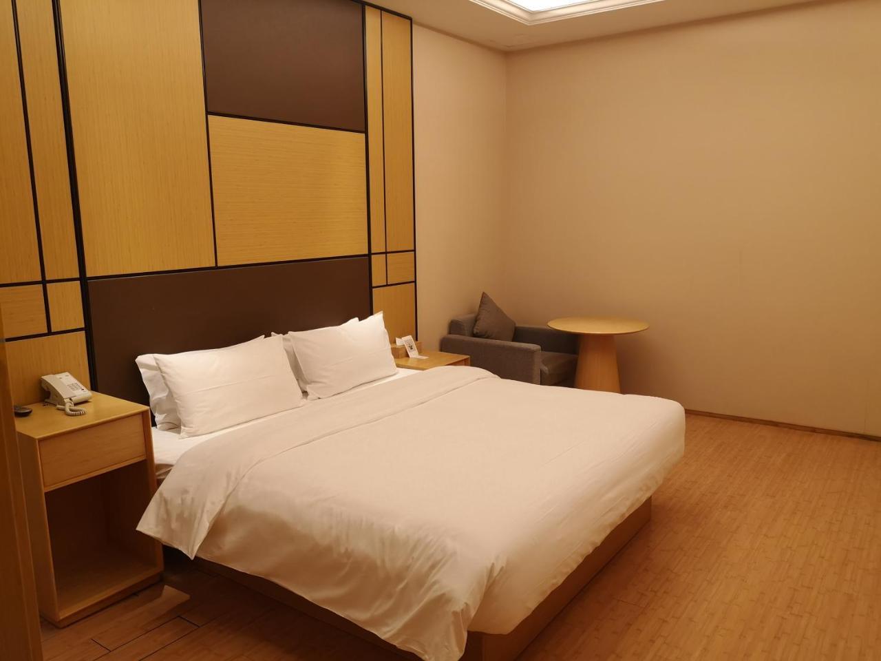 Ji Hotel Shanghai Chuansha Chengnan Road Екстер'єр фото
